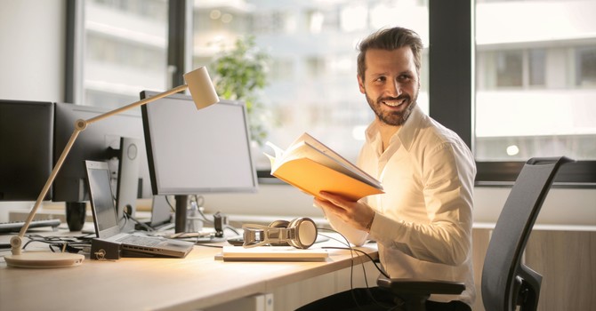 How Physiotherapy Helps Office Desk Workers: Common Issues & Proven Solutions